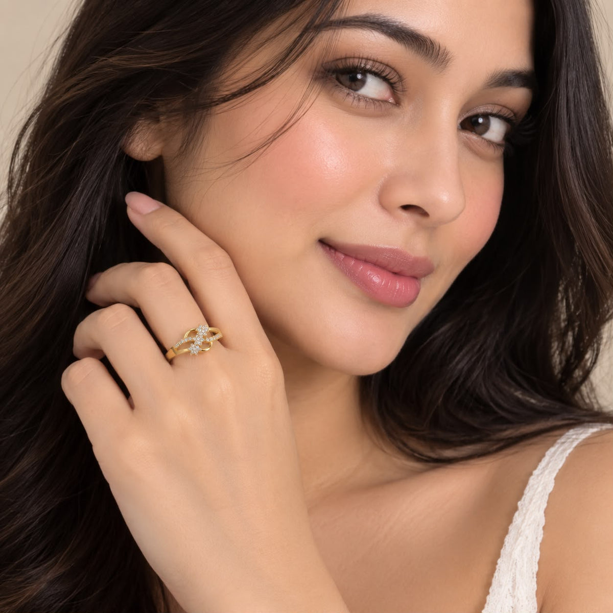 Curved Swirl Floral Cluster Gold Ring