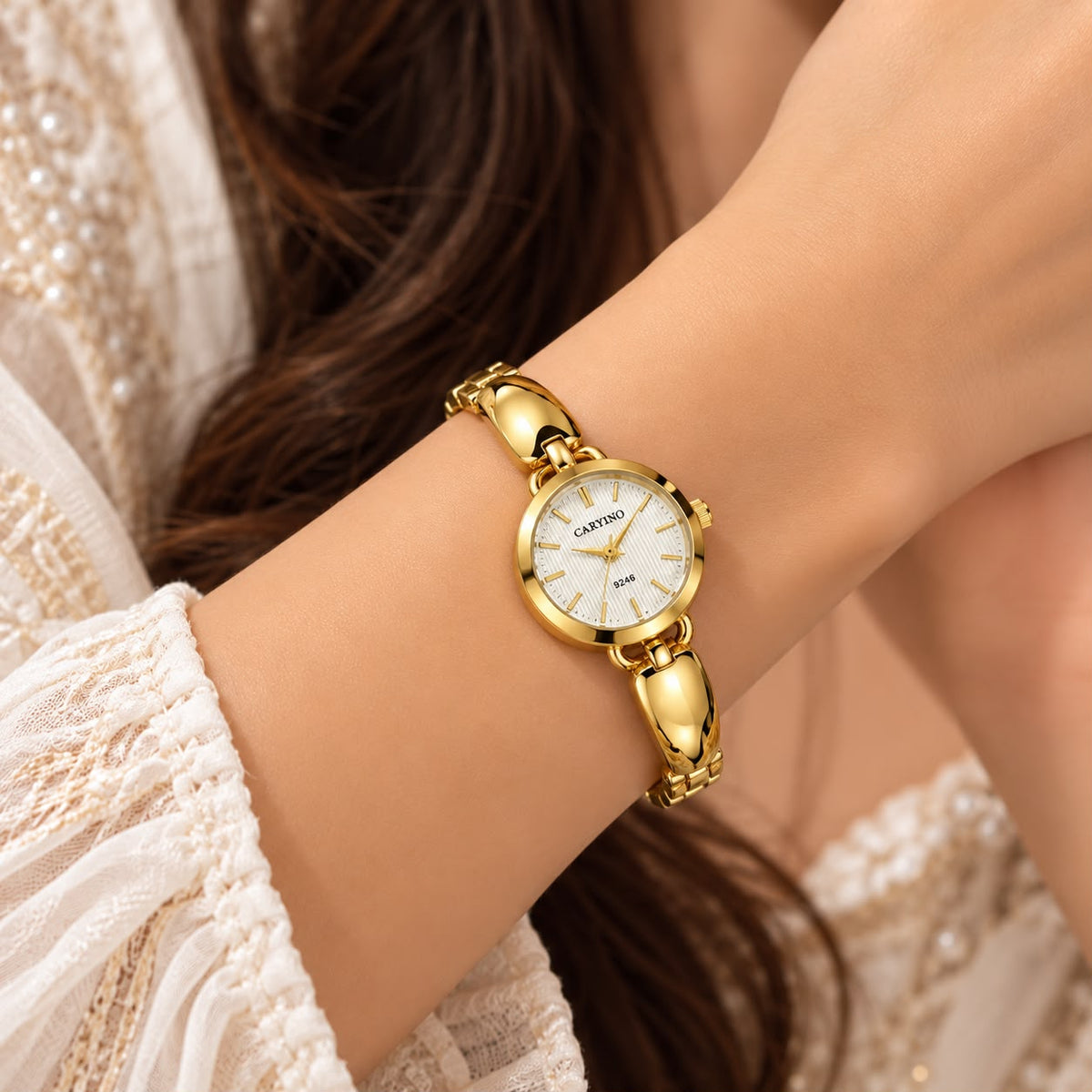 Caryino Classic Gold Round Watch