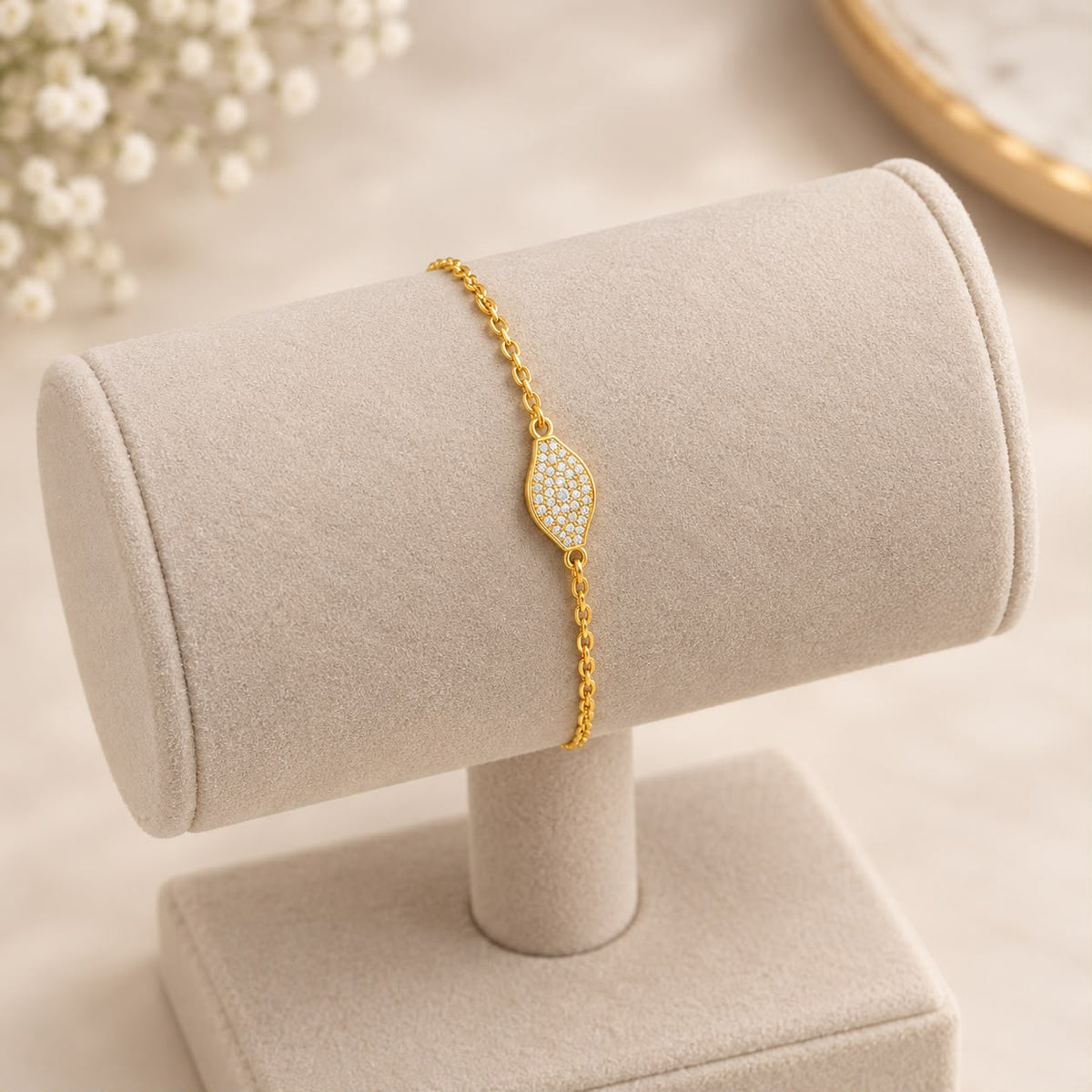 Pavé Curve Bar Dainty Bracelet