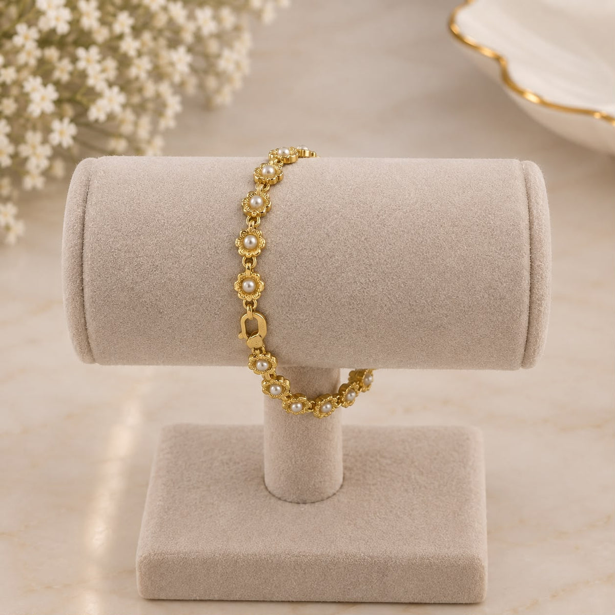 Floral Pearl Charm Bracelet | Vintage Daisy & Pearl Gold Bracelet