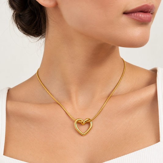 Gold Knot-Heart Necklace