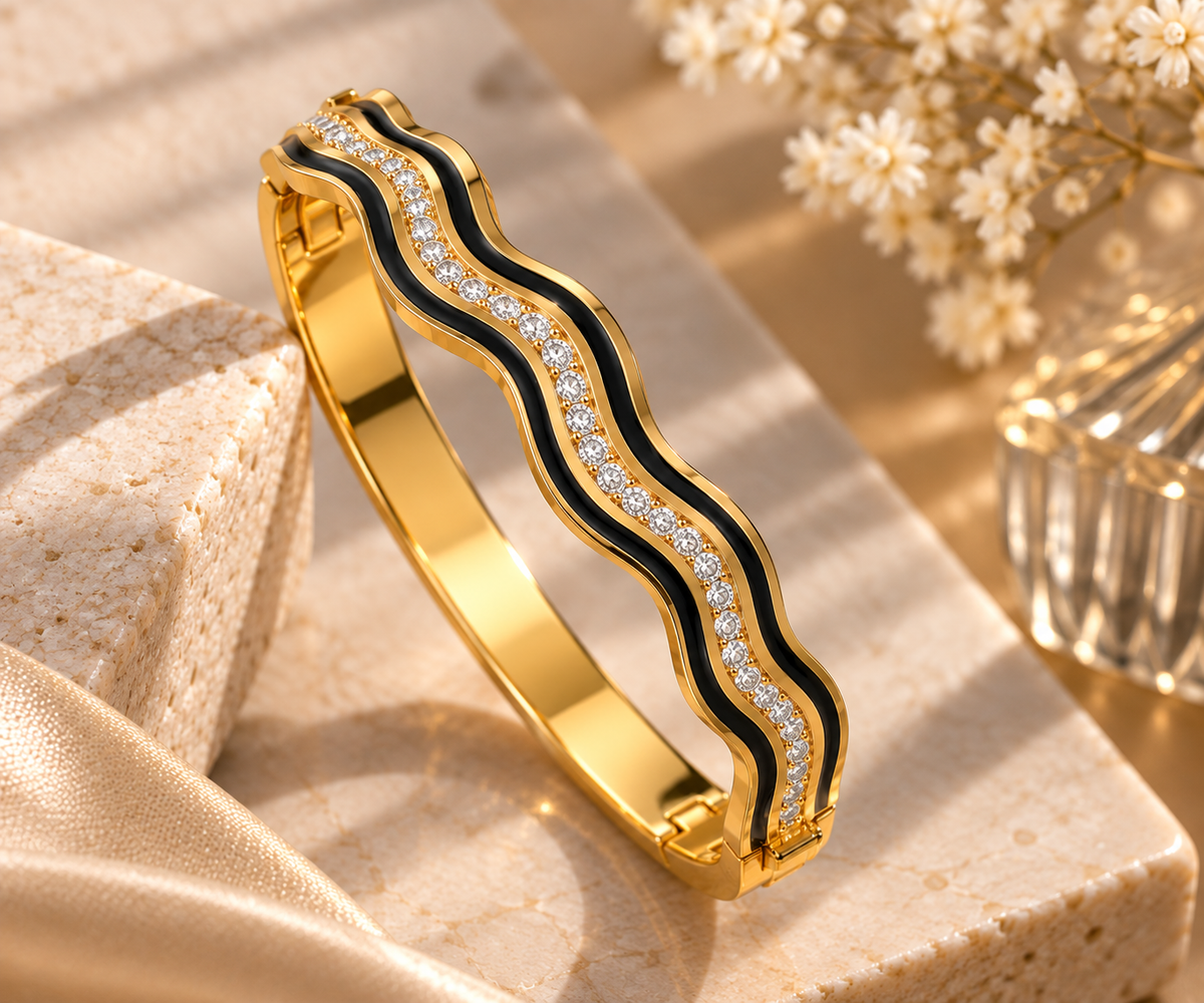 Pavé Wavy Enamel Anti-Tarnish Kada