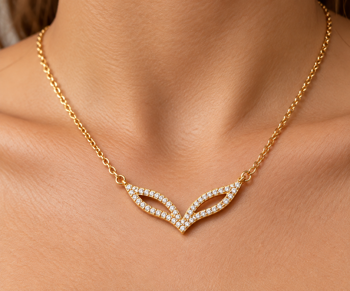 Pavé Contour Leaf Chevron Dainty Necklace